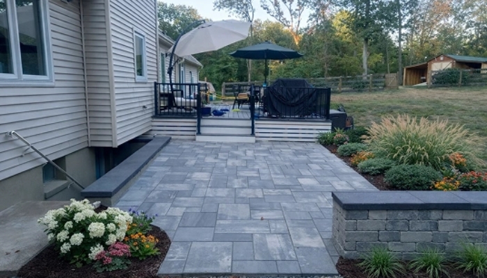 Outdoor works by professional Hardscape Contractor
